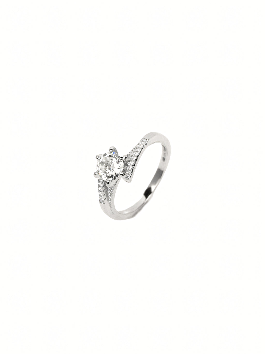 Jahnavi Pavé Solitaire Ring