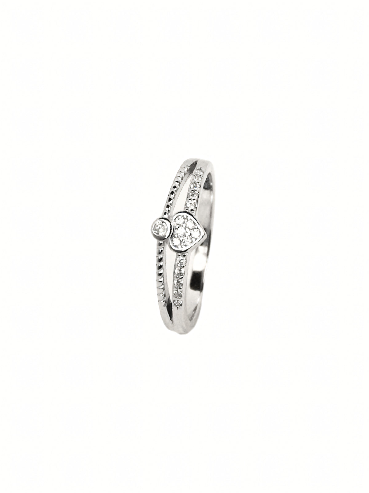 Isla Pavé Solitaire Ring