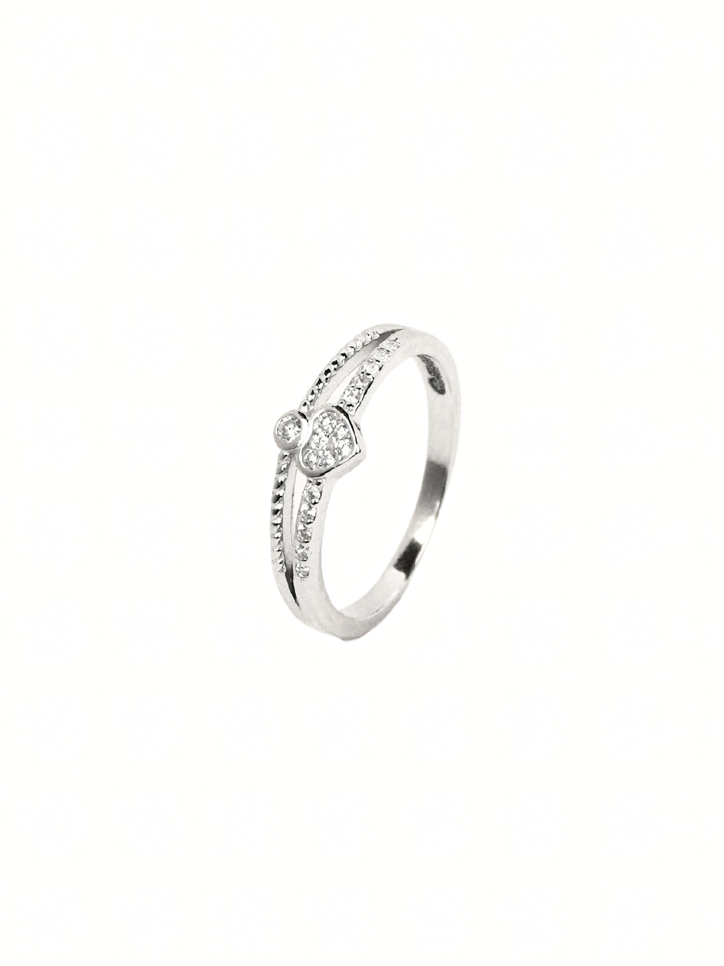 Isla Pavé Solitaire Ring