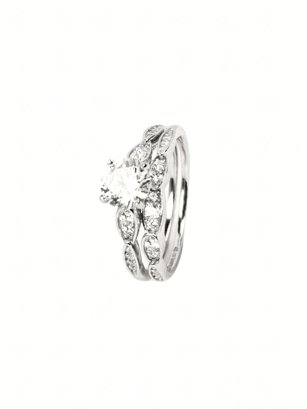 Twist Ring